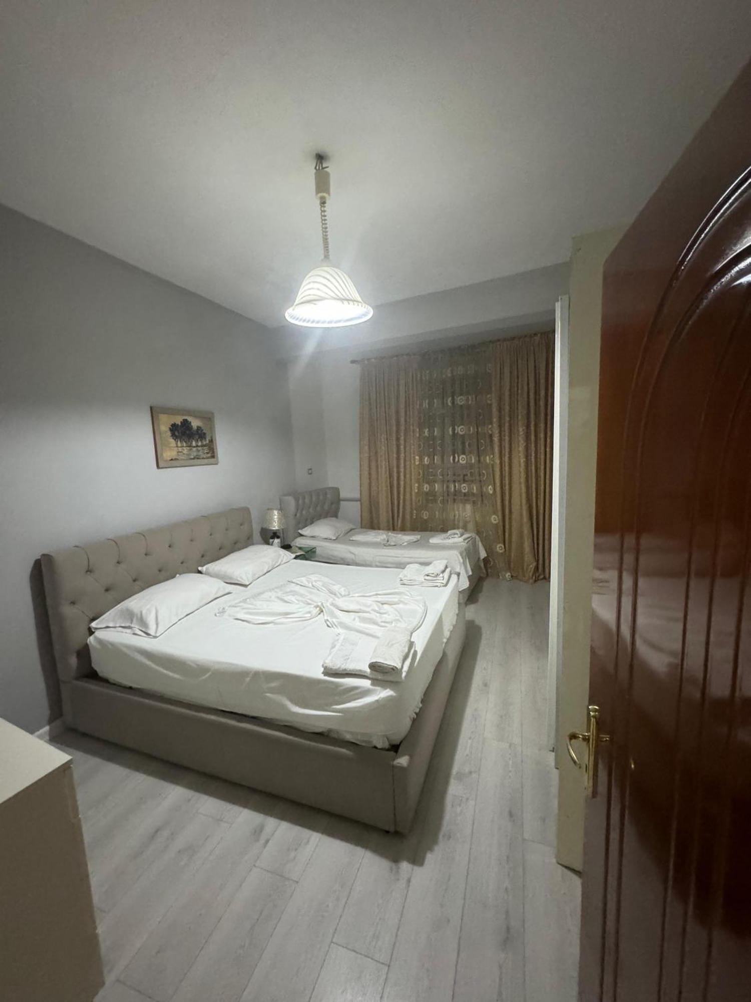 Center Of Tirana Apartment Eksteriør billede